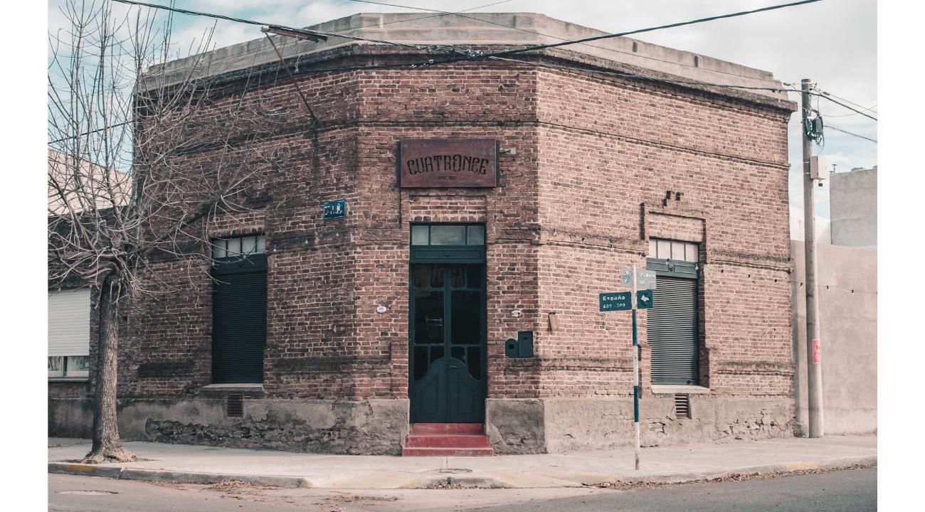 Destilería 411: Innovación y comunidad