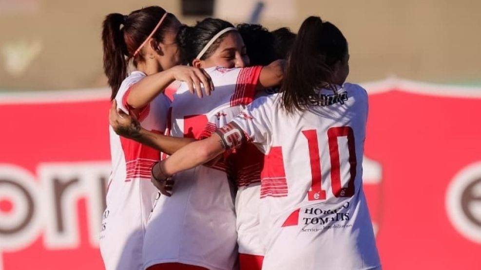 Universitario femenino