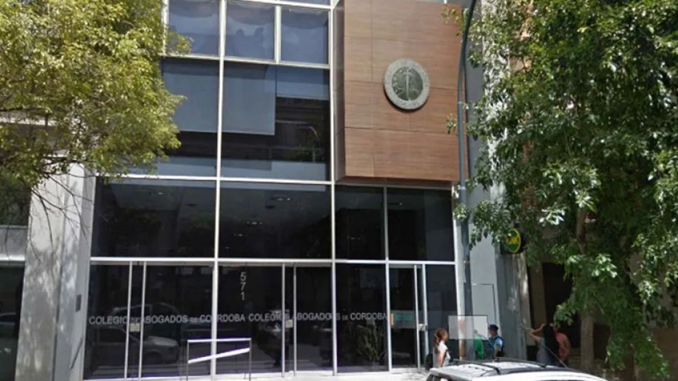 Fachada Colegio de Abogados