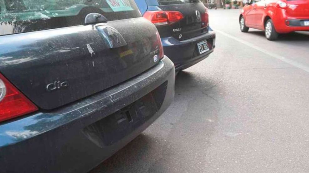Vuelven las multas por circular sin patente: cuánto pagarán autos y motos por la infracción