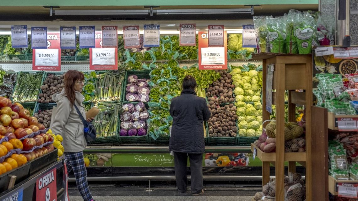 Shoppers in a supermarket in Buenos Aires, Argentina.