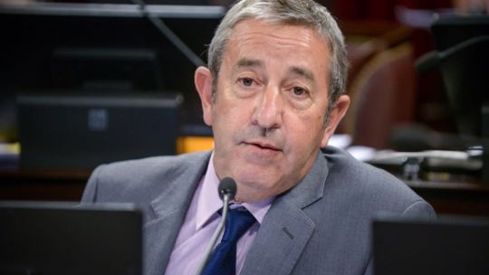 Julio Cobos: 
