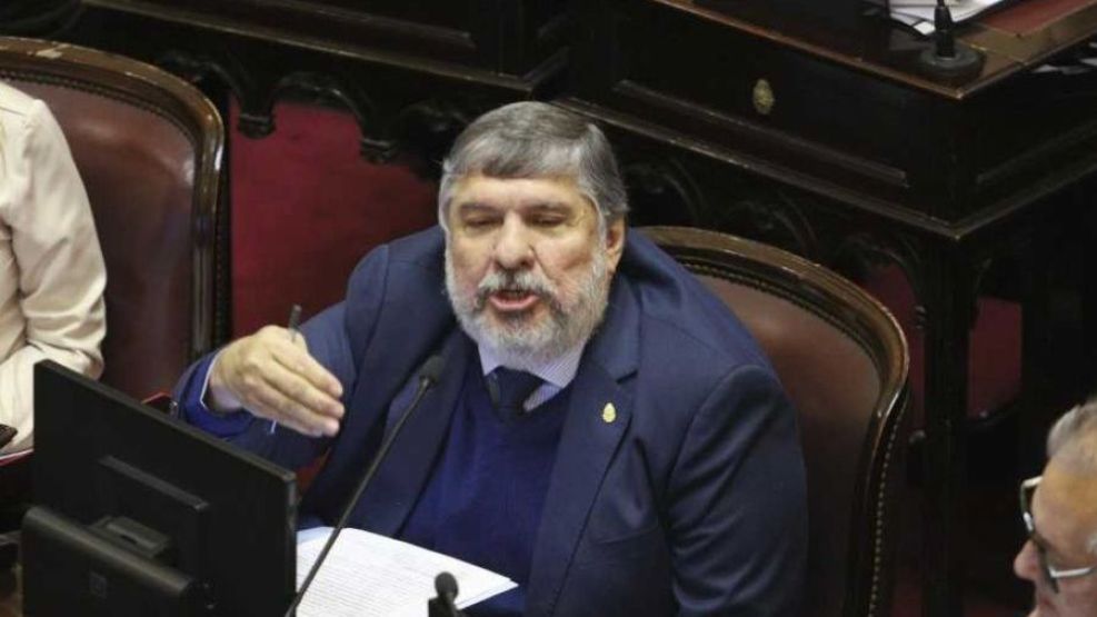 El Gobierno oficializó el remate de nucleoeléctrica | Dispuso la privatización por decreto - Image 1