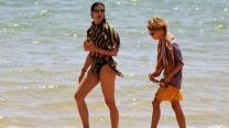 Cuando Grace Kelly “arrastró” a Carolina de Mónaco hasta las Galápagos (para que olvidara a un playboy)