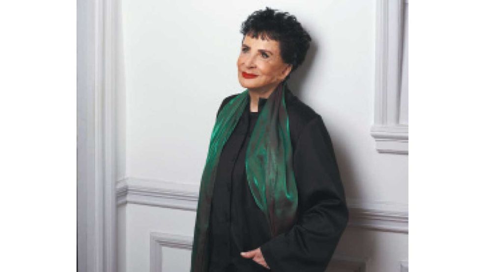 24_08_2025_esther_diaz_gzapenguinrandomhouse_g