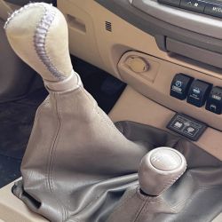 Cuáles son las ayudas tecnológicas que conviene des/conectar de una camioneta 4x4 según el terreno a transitar.