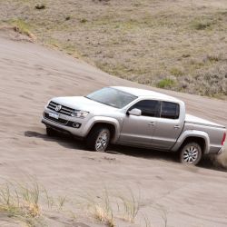Cuáles son las ayudas tecnológicas que conviene des/conectar de una camioneta 4x4 según el terreno a transitar.
