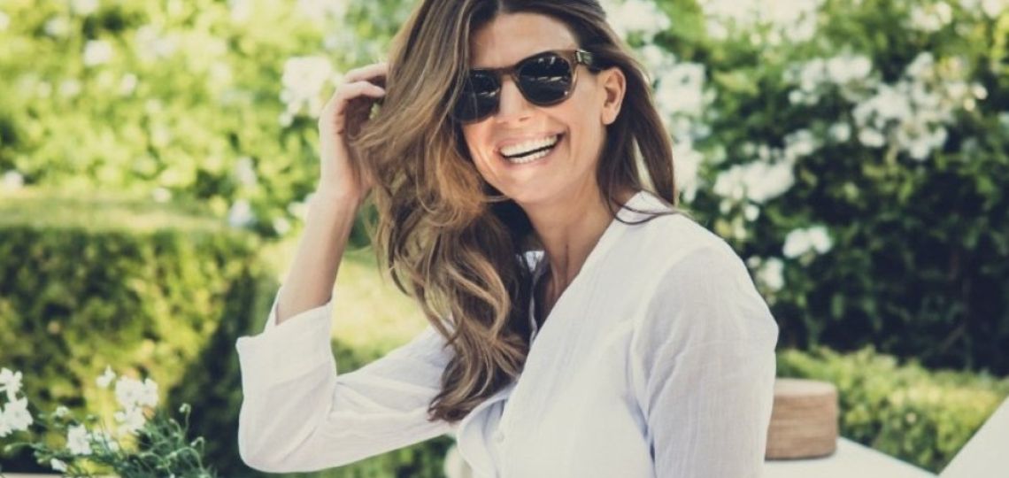 Juliana Awada en modo sport chic: su look de tenis que confirma la tendencia del blanco total