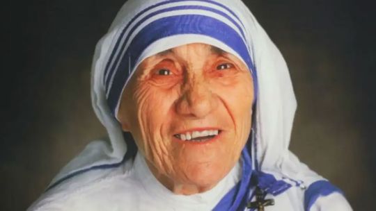 El legado de la Madre Teresa de Calcuta: quién fue y cómo transformó la ayuda humanitaria