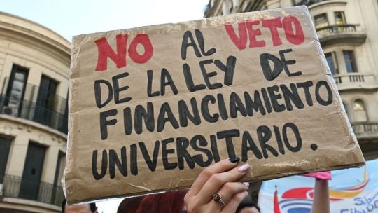 Por los recortes la Universidad de Rosario lanza un “Programa de Solidaridad” para quienes quieran donar