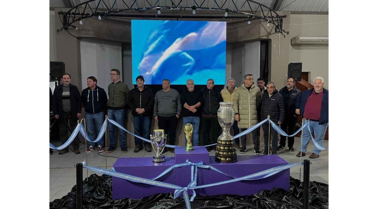 UN EQUIPO QUE MARCA GOLES: La Liga Regional de Fútbol San Francisco y Kenia Group.