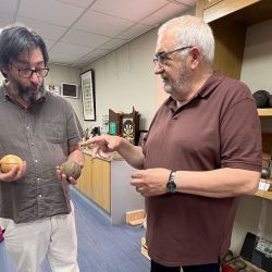 En la ciudad española de Aranda de Duero, Burgos, está el Museo de Juegos Tradicionales A. C. La Tanguilla.