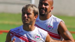 Gastón Fernández y Juan Sebastián Verón
