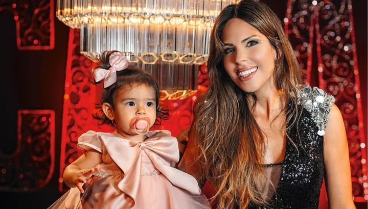 Sarah Burlando y Barby Franco matchean looks en sus vacaciones de madre e hija por Aruba