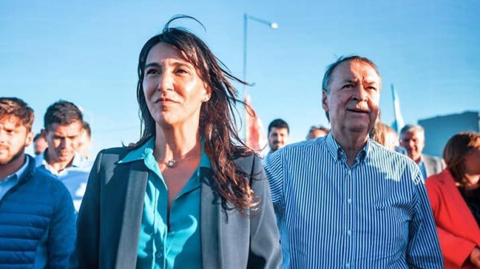 Natalia De La Sota junto a Juan Schiaretti