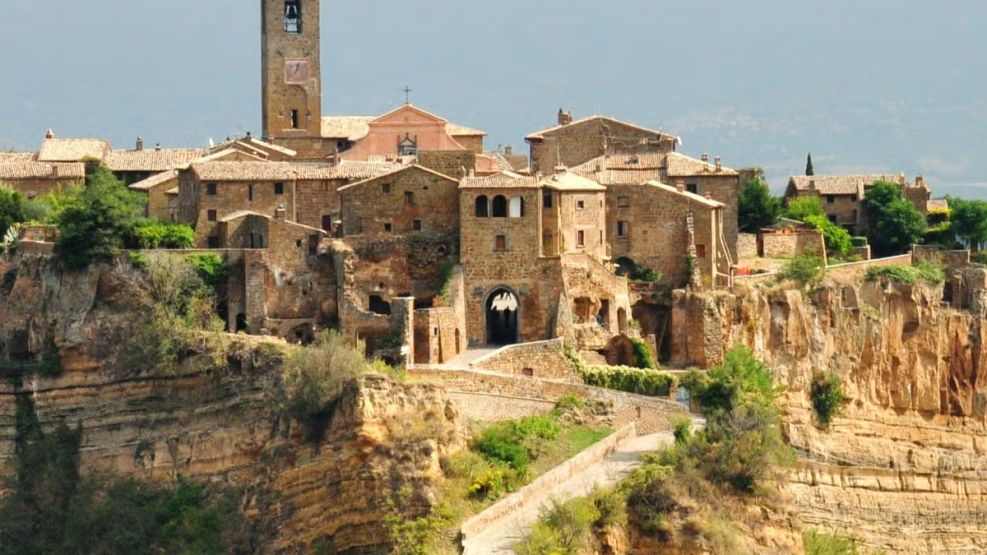 Civita di Bagnoregio se llama la “ciudad que muere” 