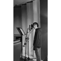 El presente de Peter Brando: pasión, inspiración, nuevas canciones y equipo.