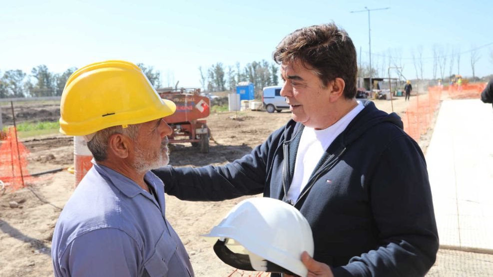 Fernando Espinoza recorrió las obras del Polideportivo Lionel Messi en La Matanza 20250829