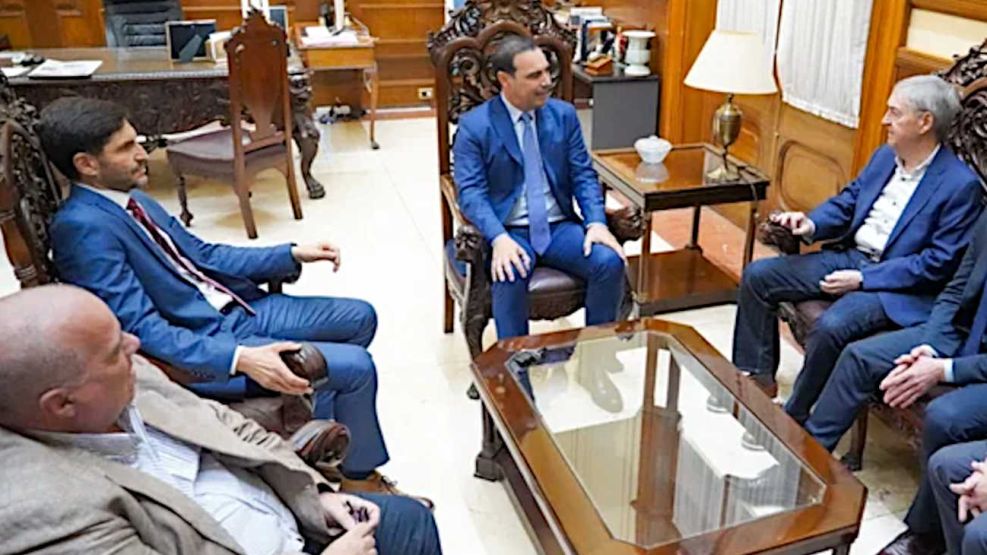 Pullaro y Schiaretti respaldaron a Valdés 20250828