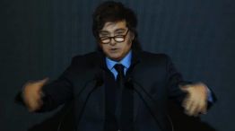 Escraches, repudio social y corrupción: Milei acelera hacia su propio fracaso - Image 2