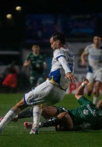 RC vs SAR bajo la lluvia