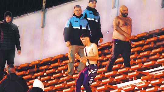 El líder de la barra oficial del Rojo no podrá ingresar en ningún estadio