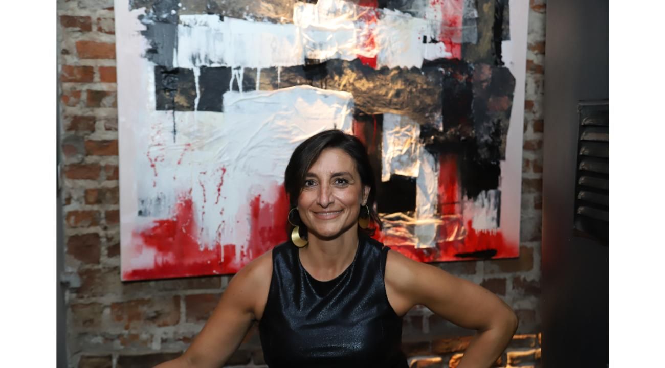 MARCELA MARLA: Entre lo matérico y lo espiritual