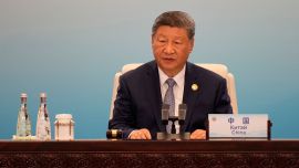 China llama a todas las partes a proteger a petroleros que transitan por Ormuz