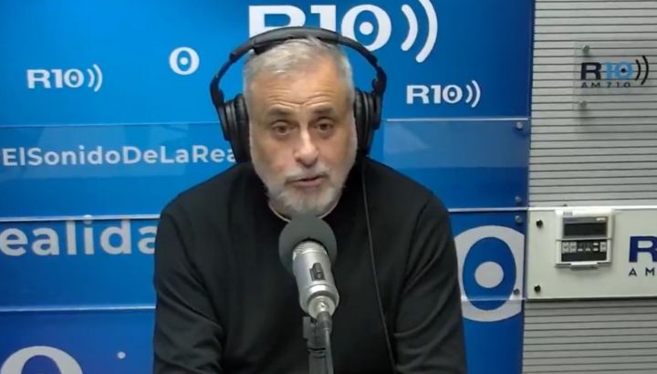 Jorge Rial denunció que fue amenazado y responsabilizó al Gobierno de Javier Milei: "Es raro llegar a tu casa y ver un Falcon en la puerta"
