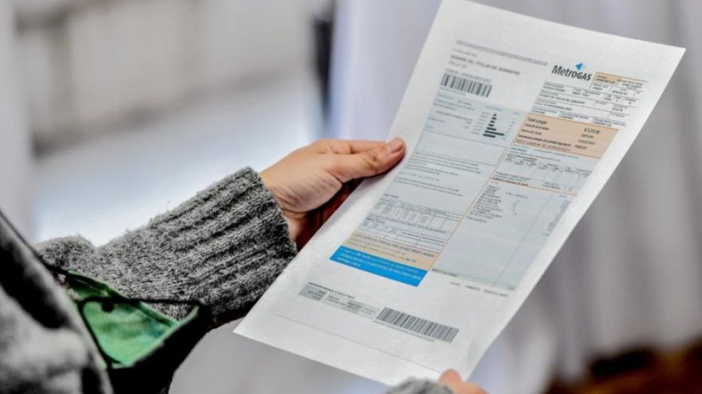 El Gobierno Nacional analiza recortar subsidios de gas y electricidad.