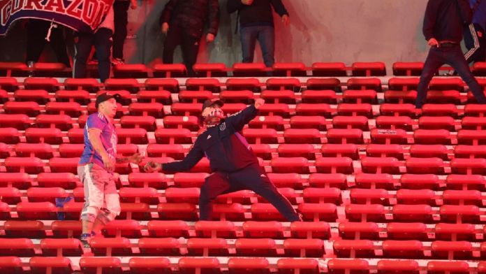Violencia en Independiente vs U de Chile
