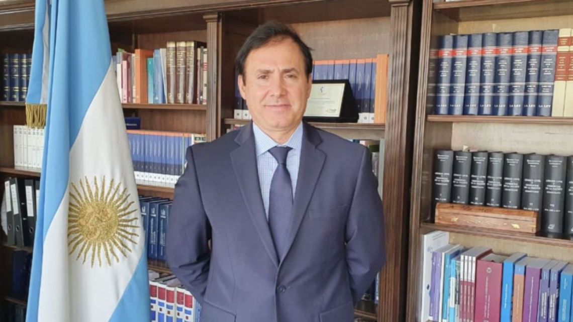 Una por una, qué dicen las 11 denuncias contra el juez que prohibió publicar los audios de Karina Milei