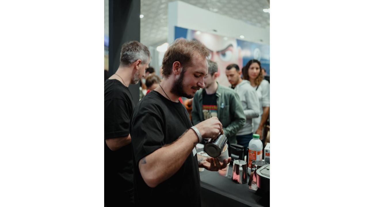 Entaza Córdoba 2025: MOMO Tostadores y West Indian, una alianza que celebra la cultura del café