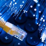 Internet por fibra óptica