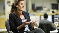 Juliana Awada muestra cómo será la moda del verano 2026: simple, neutra y elegante