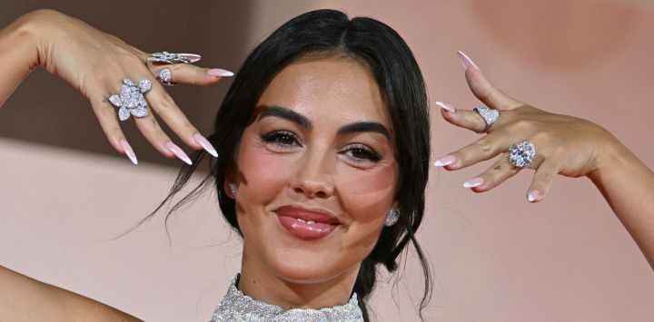 La modelo española Georgina Rodríguez asiste a la alfombra roja de la película "Padre, Madre, Hermana, Hermano", presentada en competición en el 82.º Festival Internacional de Cine de Venecia, en el Lido de Venecia.