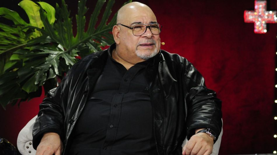 Roly Serrano en +CARAS