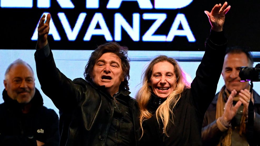 Javier y Karina Milei durante un acto en Moreno 04092025