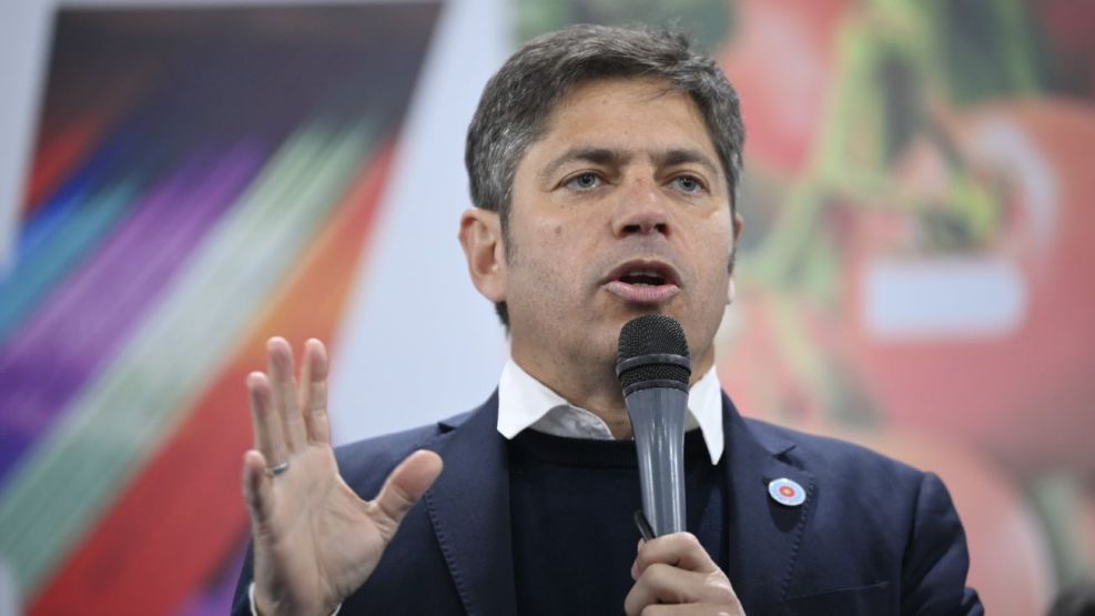 Axel Kicillof cerrará la campaña de Fuerza Patria con visitas a Merlo y Lomas de Zamora