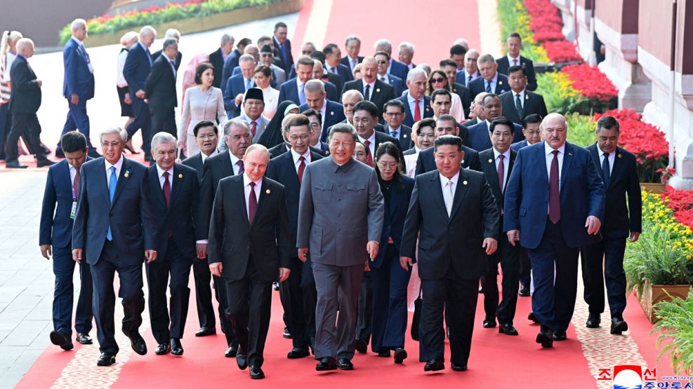 Putin, Xi Jinping y Kim-Il-jung 04092025