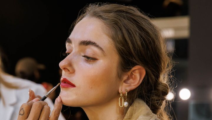 Tendencias de make up primavera-verano 2025: la técnica de BAFWEEK que veremos en todos lados