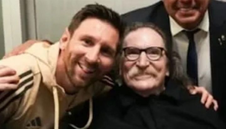 El histórico encuentro entre Charly García y Lionel Messi tras el partido de la selección: "Dios te bendiga"