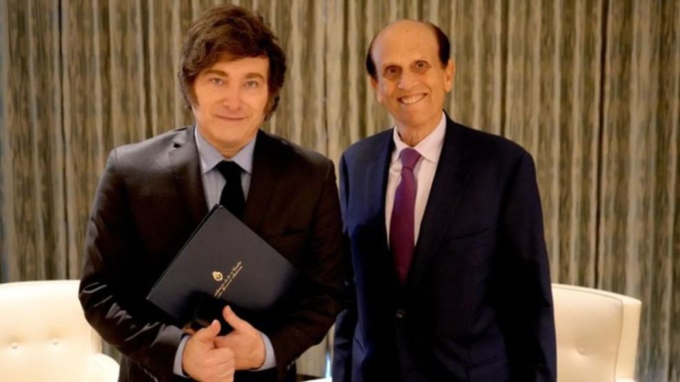 El presidente Javier Milei con el empresario financiero Michael Milken