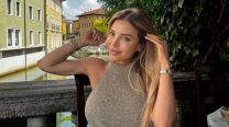 Con microbikini y tragos en mano, Evangelina Anderson disfruta de su soltería en Cancún 