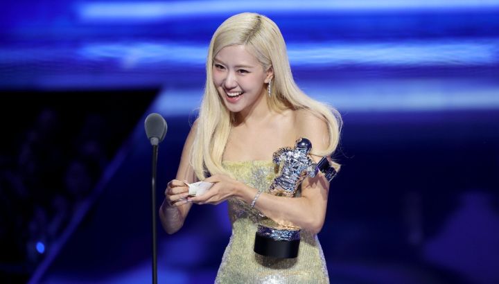 Rosé es la primera artista de K-Pop en ganar "Canción del Año" en los MTV VMAs 2025