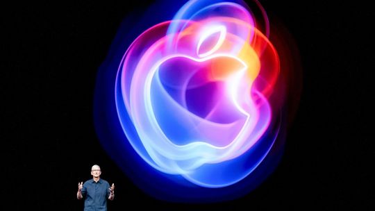La paradoja de Apple: récord histórico de ingresos en 2026 mientras el iPhone se rinde ante la 