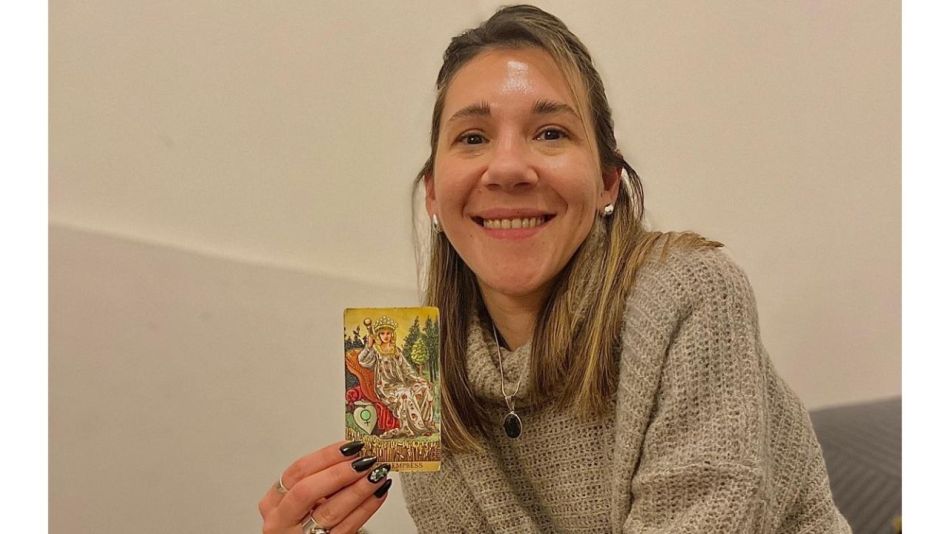Reina de Bastos: el Tarot como camino de transformación