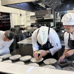 Castilla y León hace gala de varias rutas vitivinícolas que combinan el turismo rural con su esencia cálida.