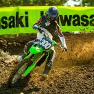 Kawasaki lanzó la KX 250 con mejoras en potencia, control de tracción y suspensiones