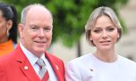 Charlene de Mónaco reaparece junto a su hija con un look blanco de Dior